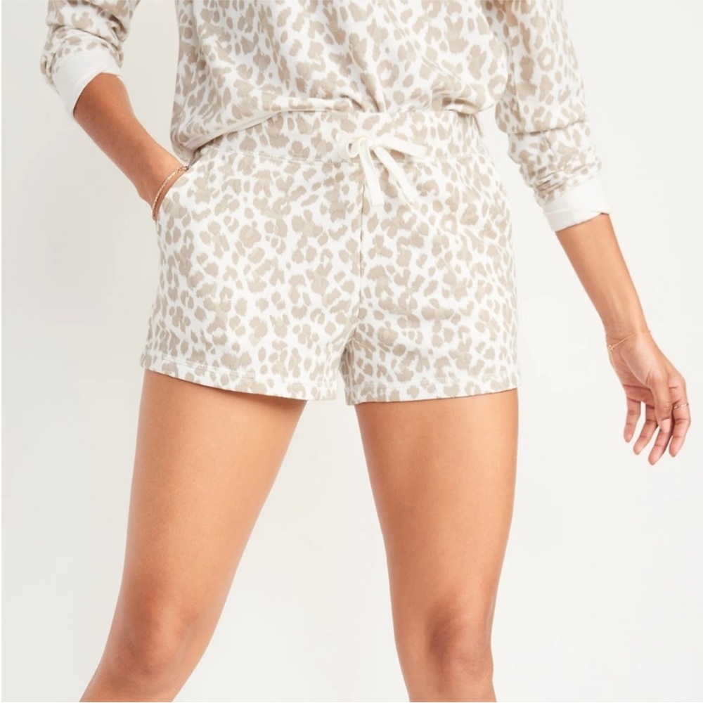 Old Navy Leopard Print Lounge Shorts NWT XL